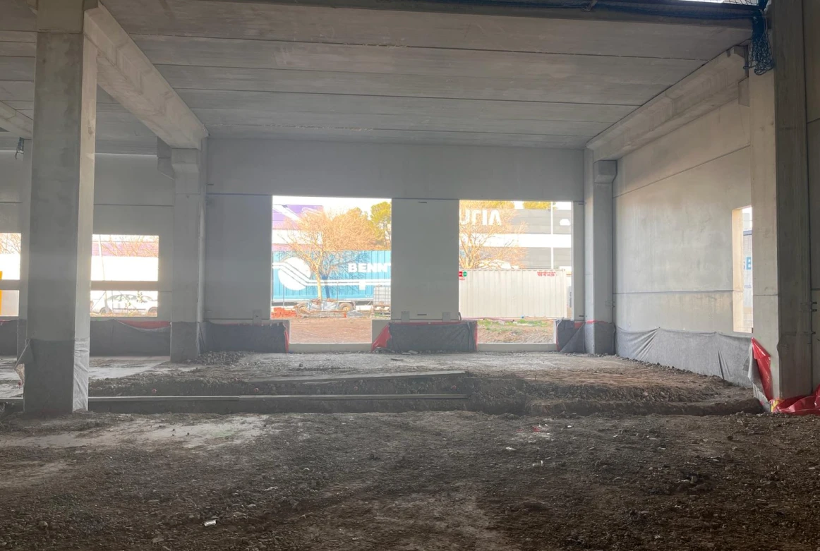 Nave en alquiler de 8.235 m²