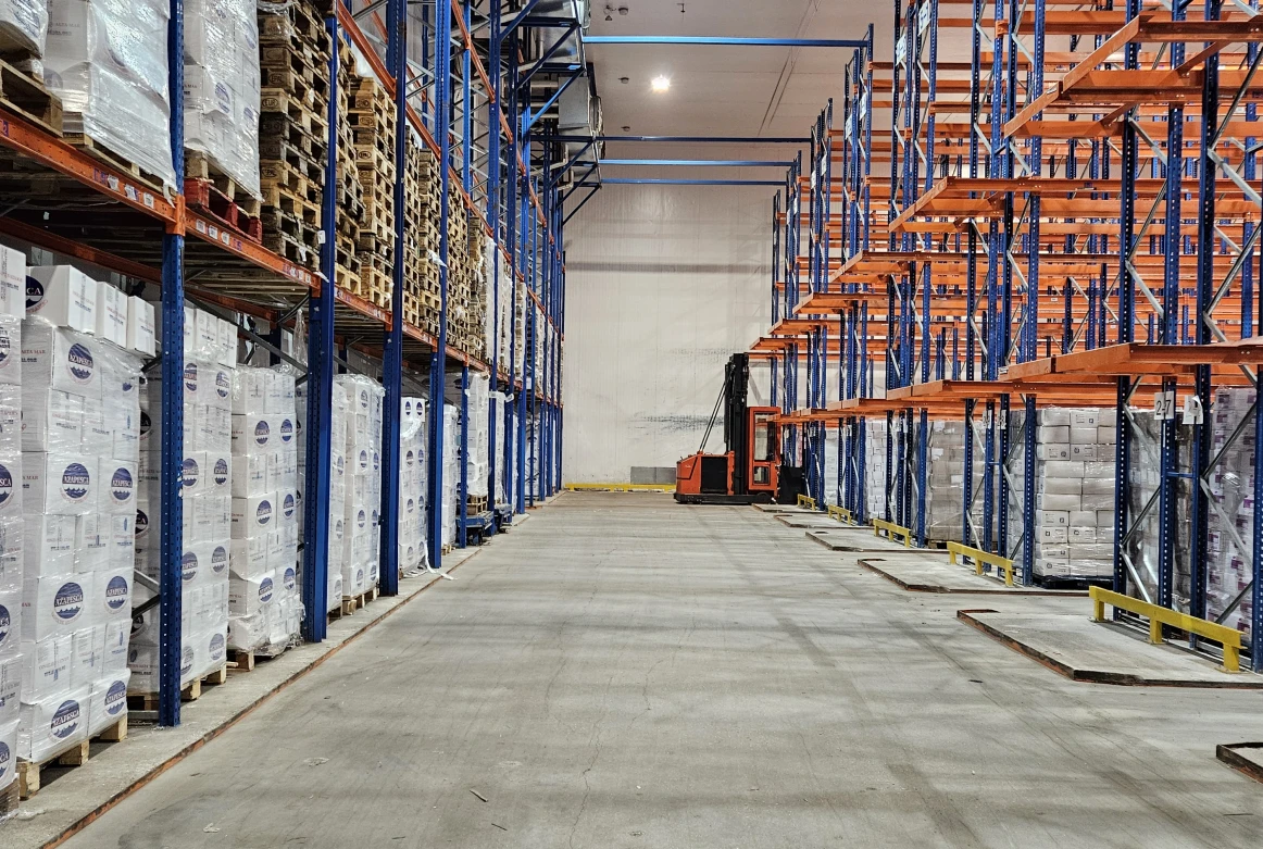 Nave Frigorífica En Getafe De 3.200 m²