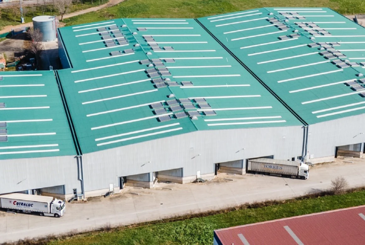 Plataforma logística monoinquilino de 16.259 m²