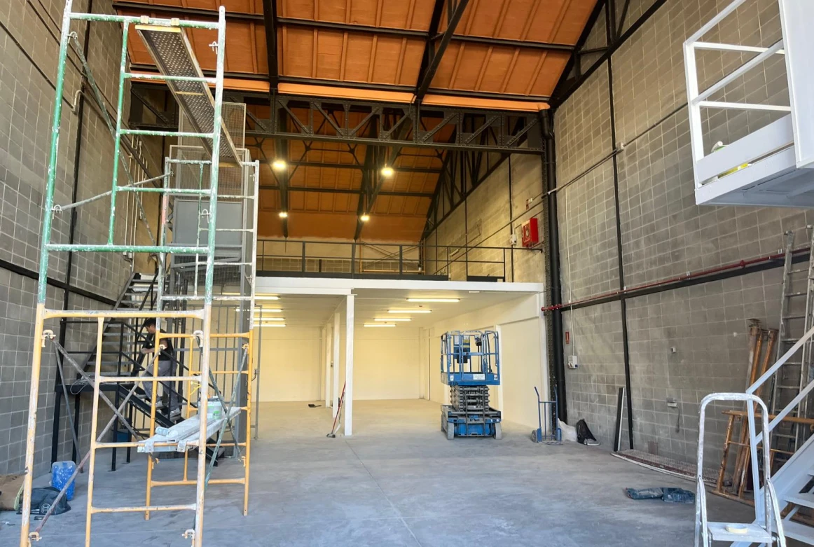 NAVE INDUSTRIAL SANT FELIU DE LLOBREGAT