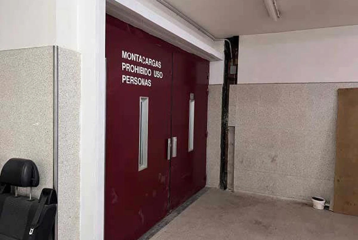 NAVE INDUSTRIAL SANT JUST DESVERN