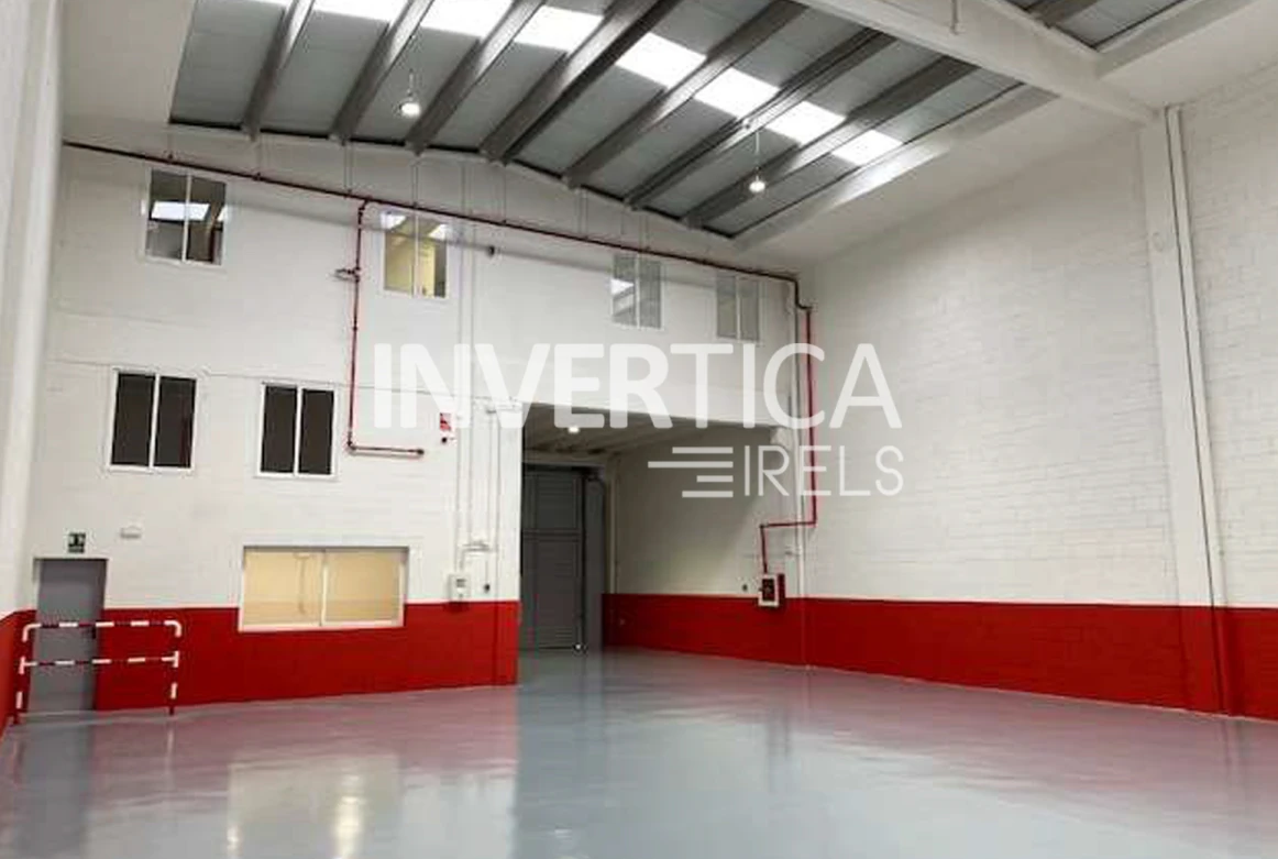 NAVE INDUSTRIAL SANT FELIU DE LLOBREGAT