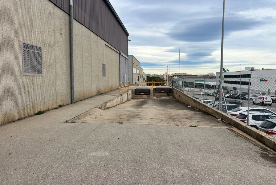 NAVE LOGISTICA SANT BOI DE LLOBREGAT