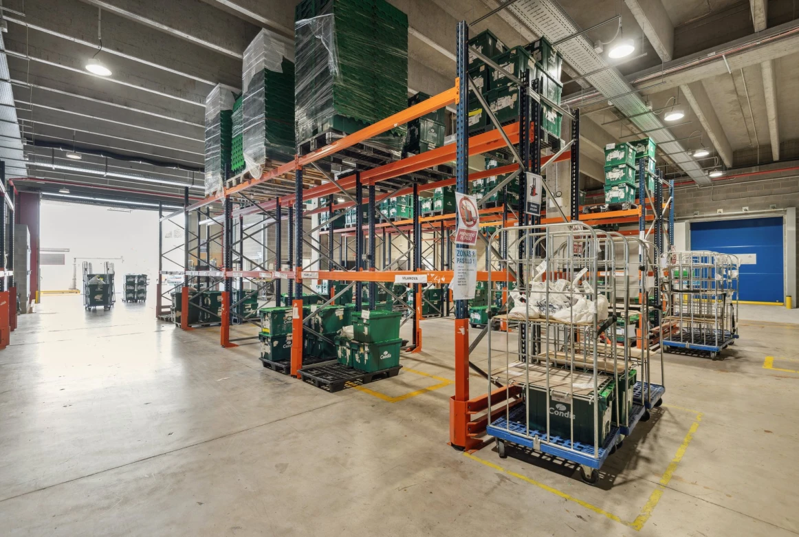 Nave Logistica en Montcada i Reixac