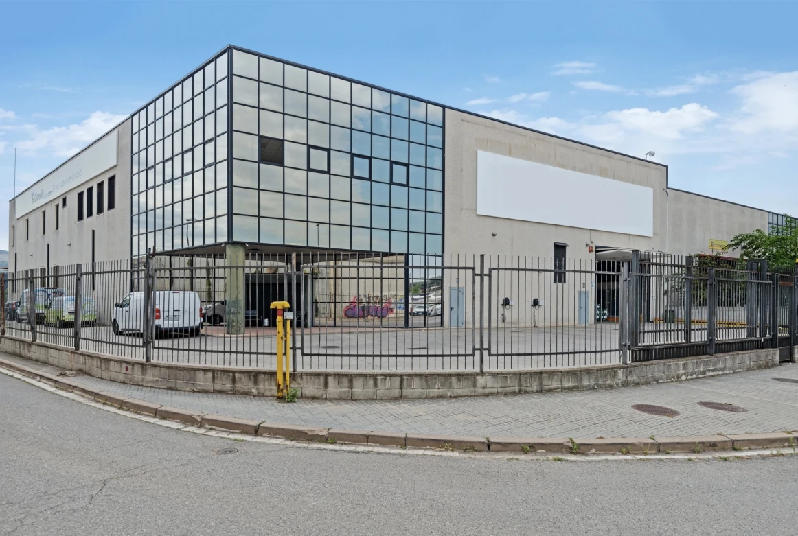 Nave Logistica en Montcada i Reixac