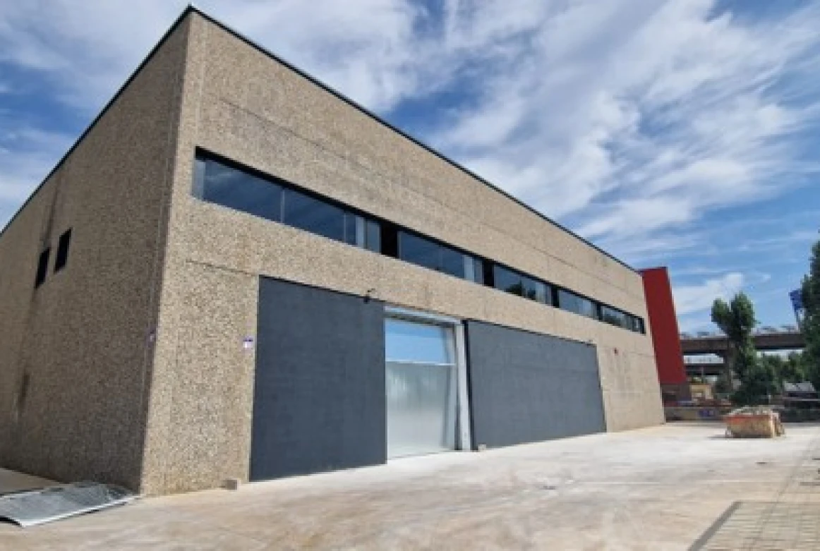 NAVE LOGISTICA MOLLET DEL VALLES