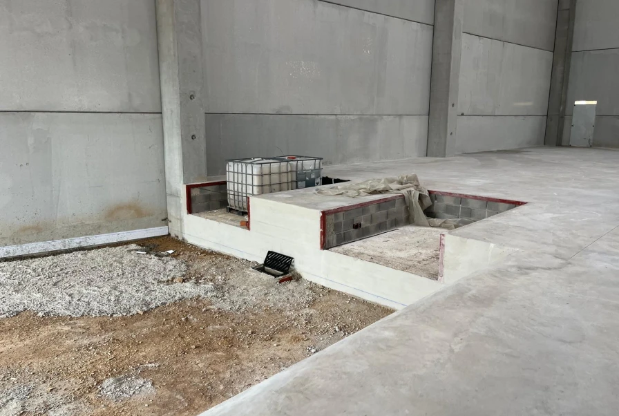 NAVE LOGISTICA CORNELLA DE LLOBREGAT