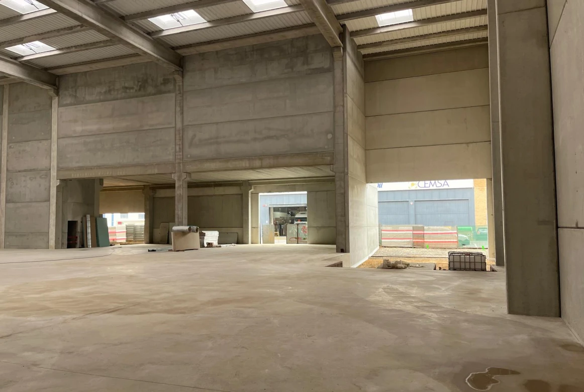 NAVE LOGISTICA CORNELLA DE LLOBREGAT