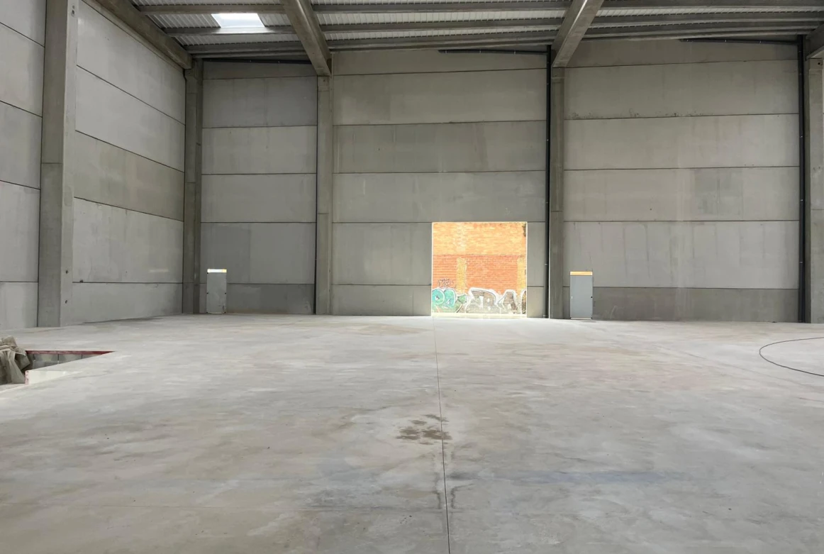 NAVE LOGISTICA CORNELLA DE LLOBREGAT