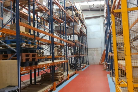 NAVE INDUSTRIAL EN VENTA CERVELLO