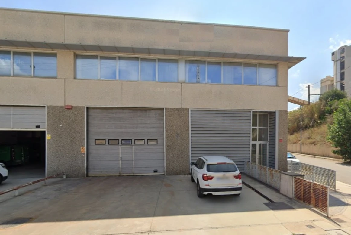 NAVE INDUSTRIAL EN VENTA  EN PALLEJA