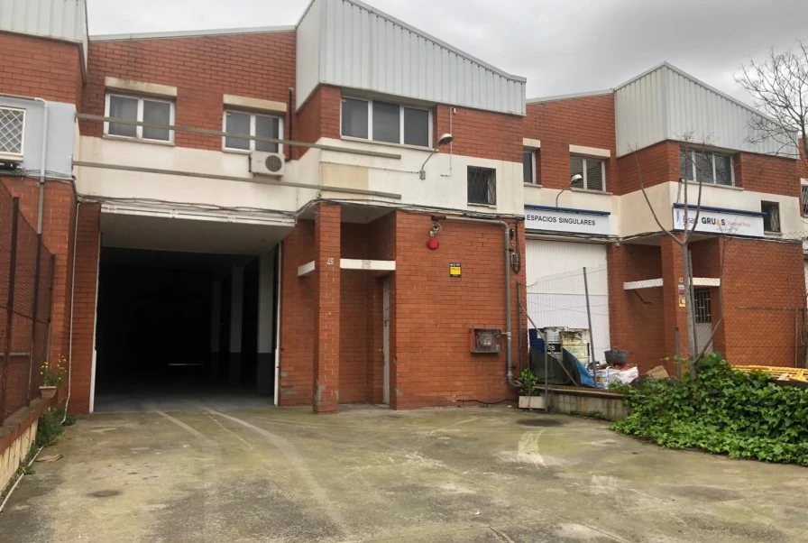 NAVE INDUSTRIAL EN CORNELLÀ DE LLOBREGAT