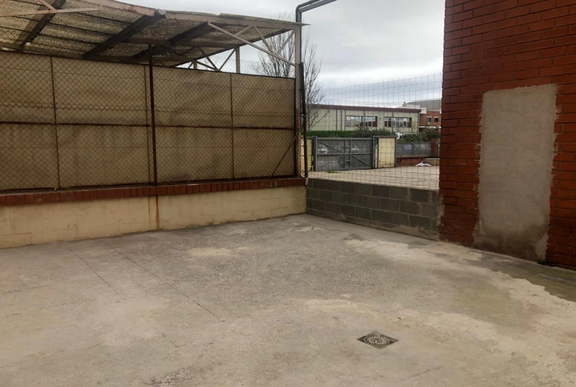 NAVE INDUSTRIAL EN CORNELLÀ DE LLOBREGAT