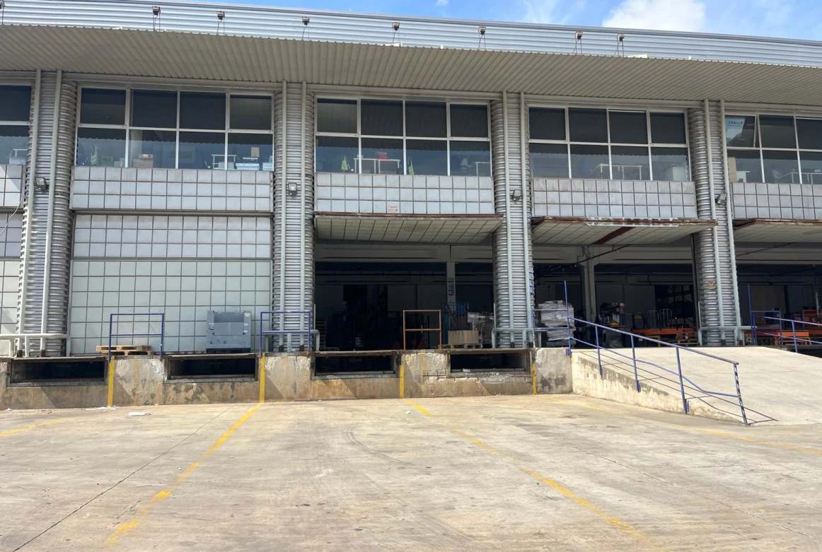 Nave logística en Cornellà de Llobregat