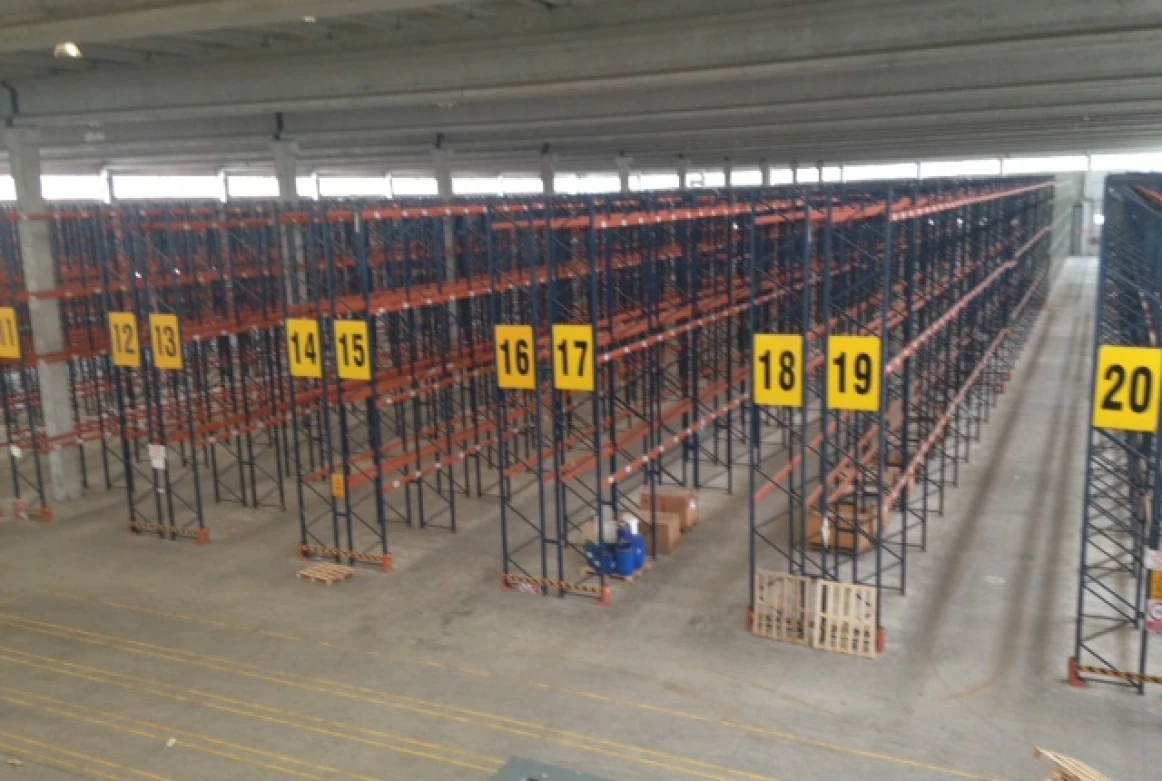 Nave logística en Martorelles