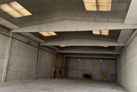Nave Industrial en Canovelles
