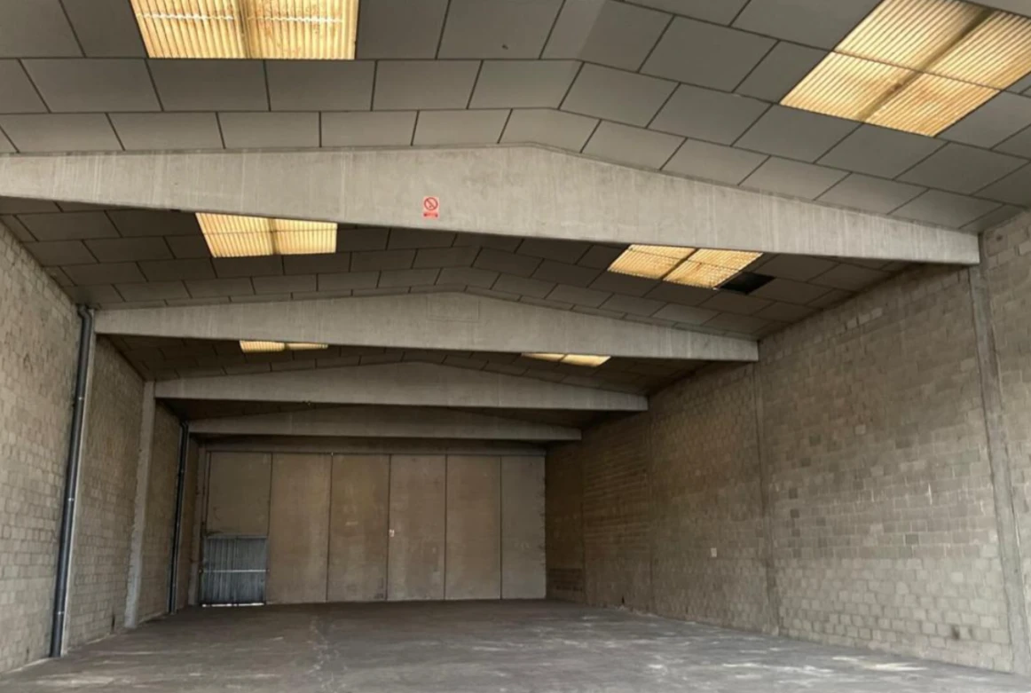 Nave Industrial en Canovelles