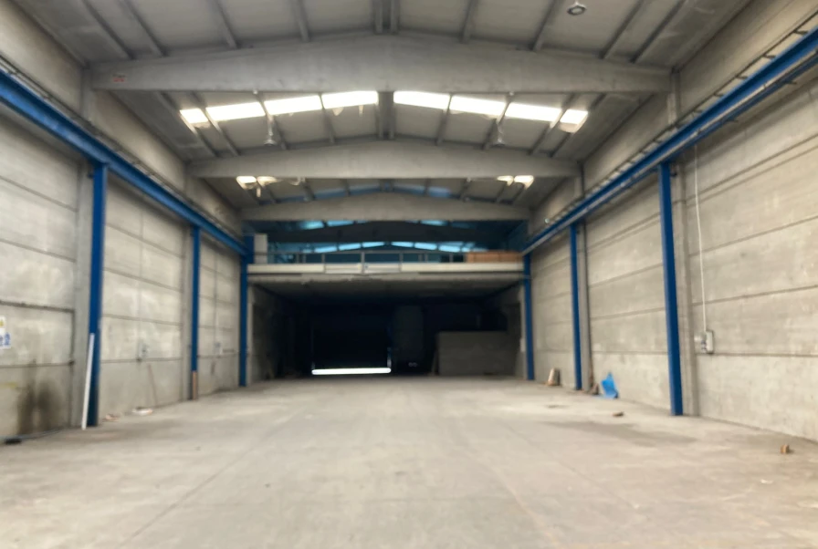 NAVE INDUSTRIAL PARETS DEL VALLES