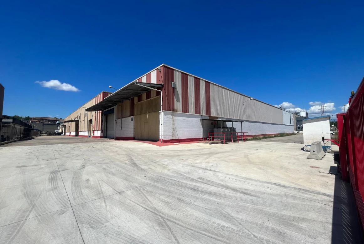 NAVE INDUSTRIAL MONTMELO