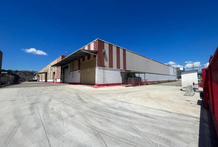 NAVE INDUSTRIAL MONTMELO