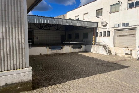 NAVE INDUSTRIAL SENTMENAT