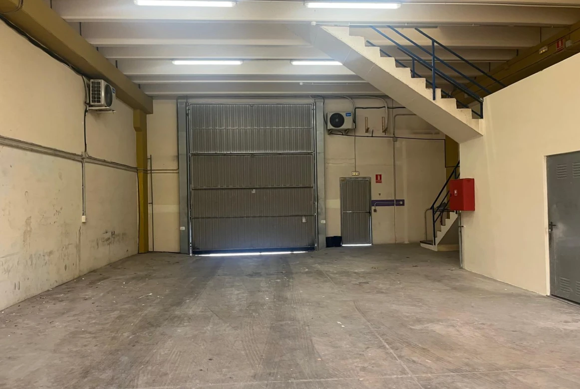 NAVE INDUSTRIAL SANT FELIU DE LLOBREGAT