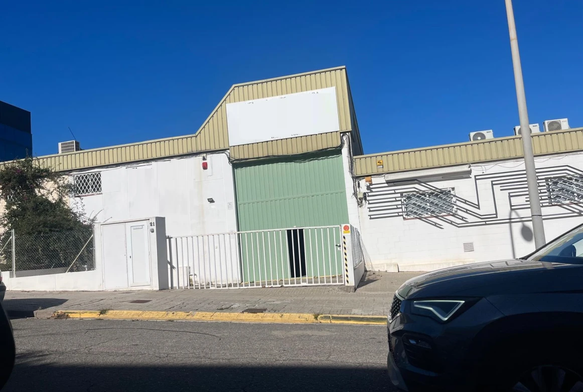 Nave industrial en Sant Just Desvern