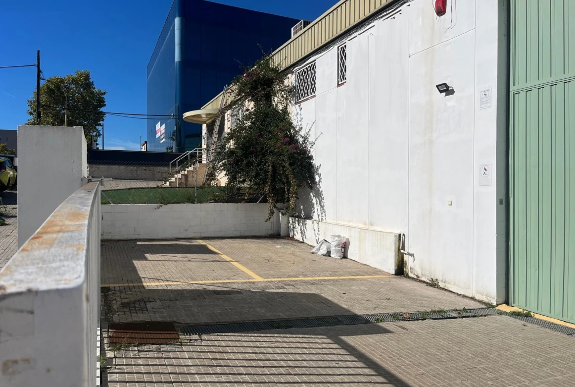 Nave industrial en Sant Just Desvern